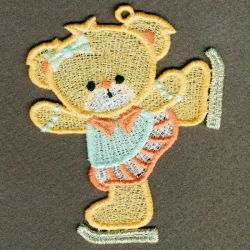 FSL Skating Bears 02 machine embroidery designs