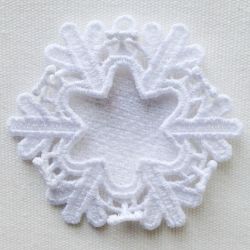 FSL Snowflake Photo Ornaments 10 machine embroidery designs