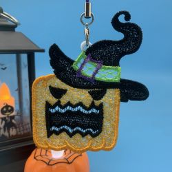 FSL Halloween Ornaments 6 08