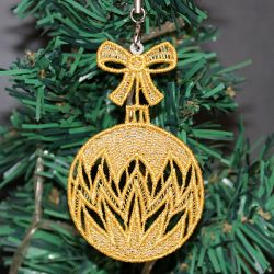 FSL Golden Christmas Ornaments 03 machine embroidery designs