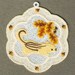 FSL Squirrel Ornaments 04 machine embroidery designs