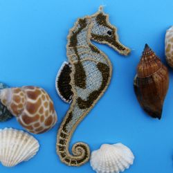 FSL Realistic Seahorses 08 machine embroidery designs